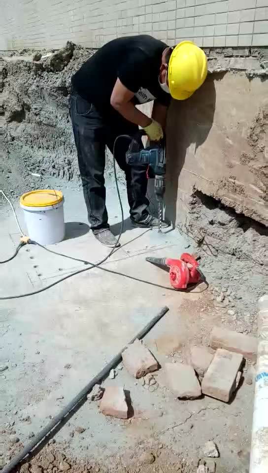 桂林新旧混凝土植筋连接加固